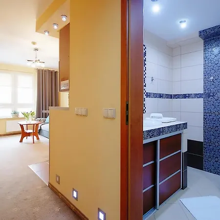 W By Onholidaypl, Kolobrzeg, Ul Kosciuszki 16 코워브제크